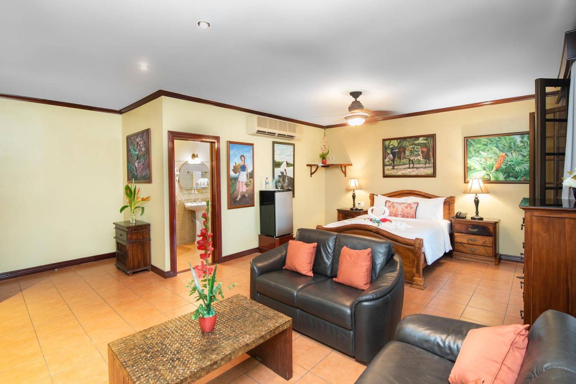 Hotel Casa Roland Golfito Resort Bilik gambar