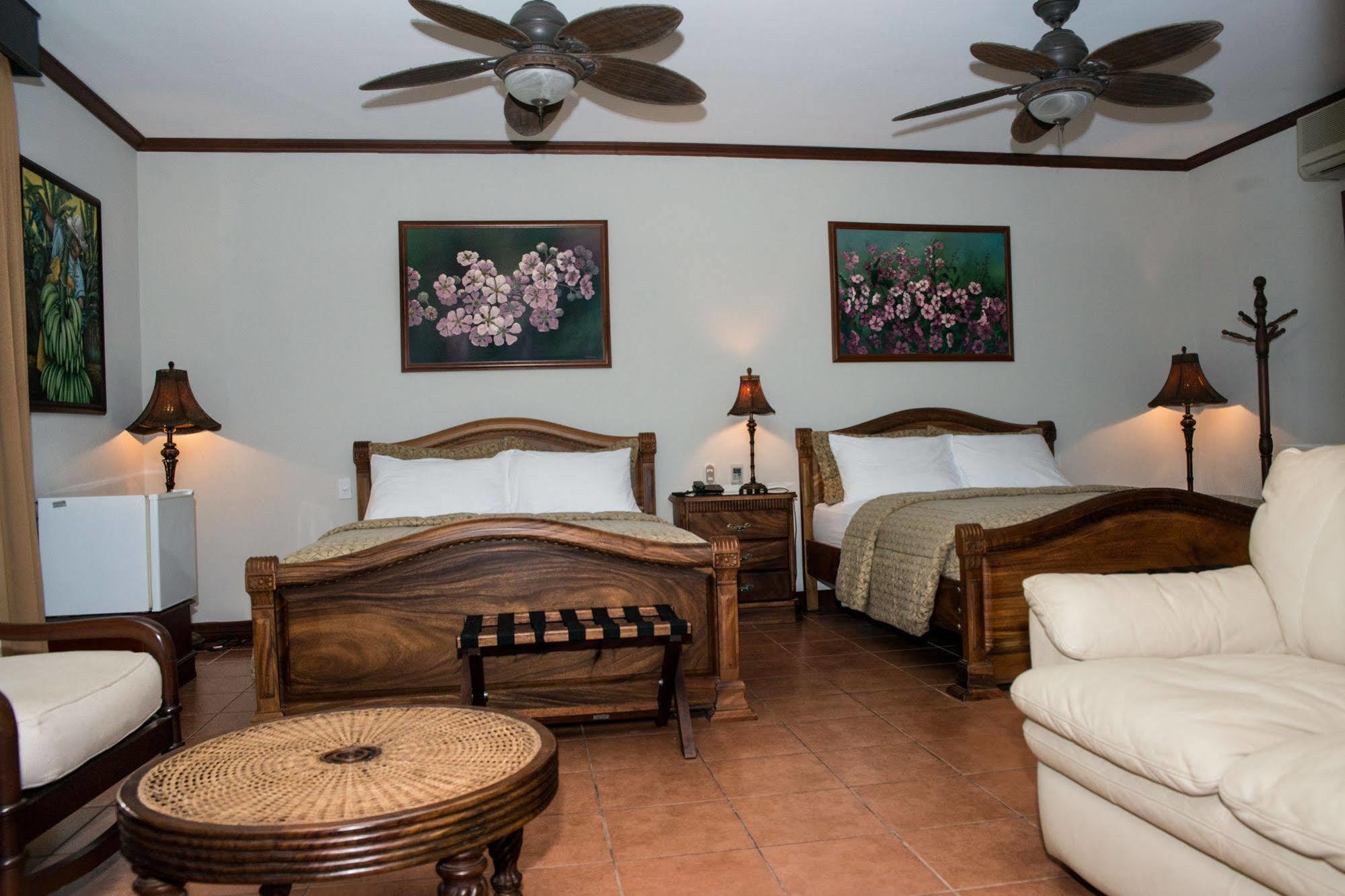 Hotel Casa Roland Golfito Resort Luaran gambar